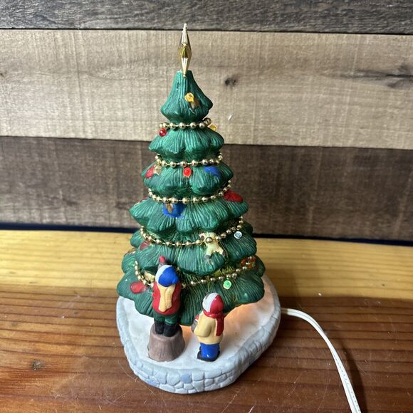 Dickensville Collectibles Noma Porcelain Lighted Tree In Box - Picture 5 of 8